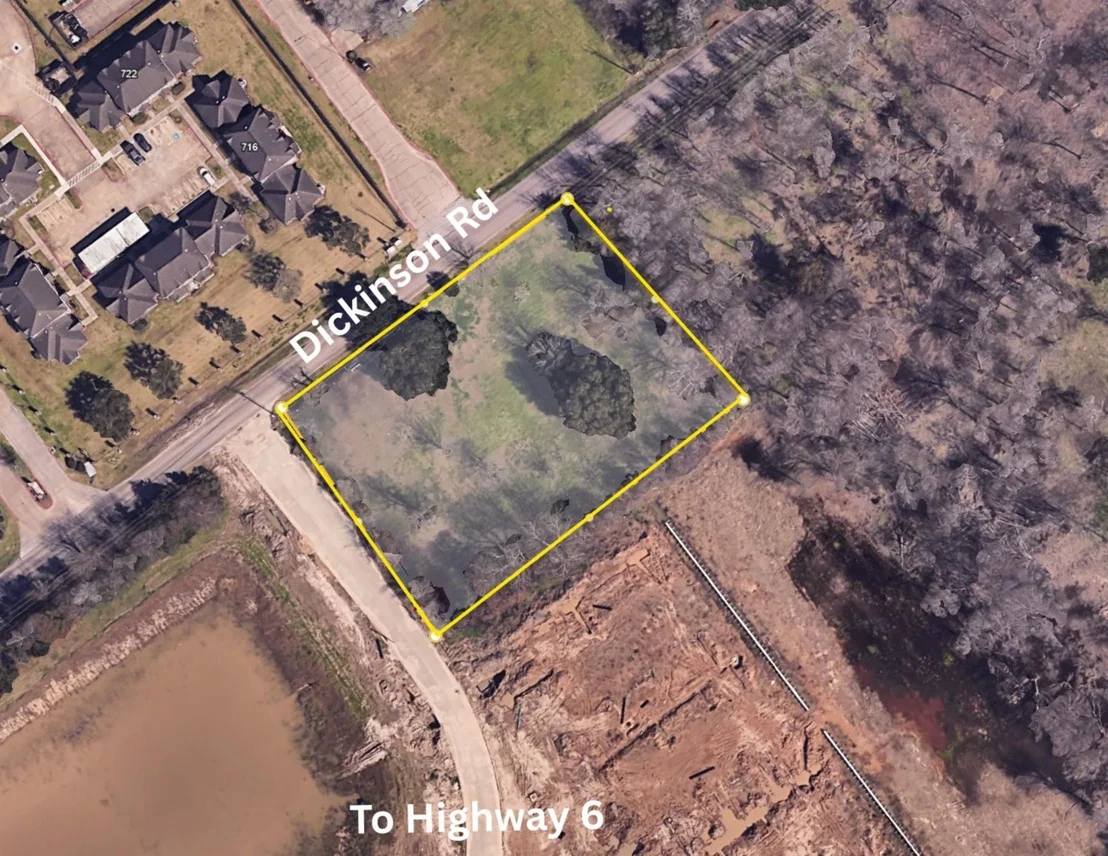Photo of 1300 Dickinson Road
