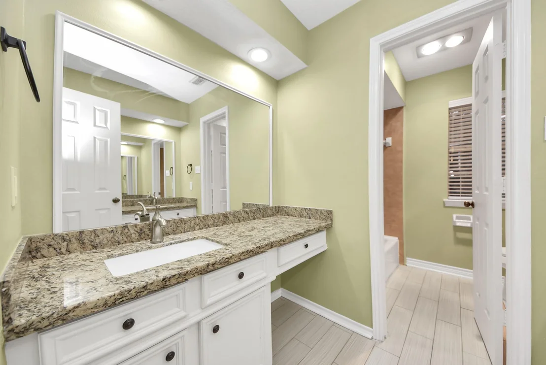 Photo of 12463 Oak Park Drive