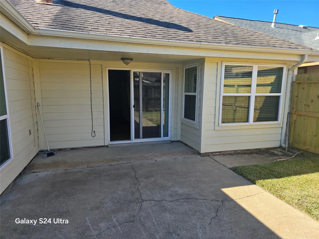 Photo of 6203 Gladewell Drive