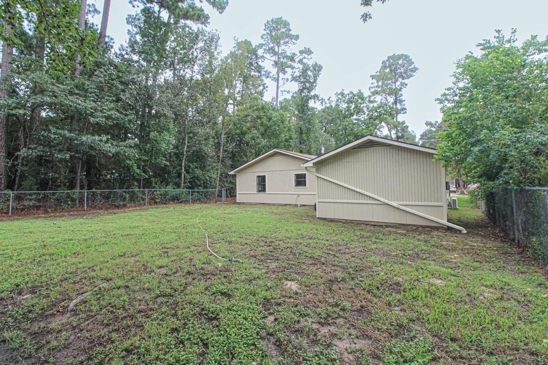 Photo of 345 Cherokee Lane