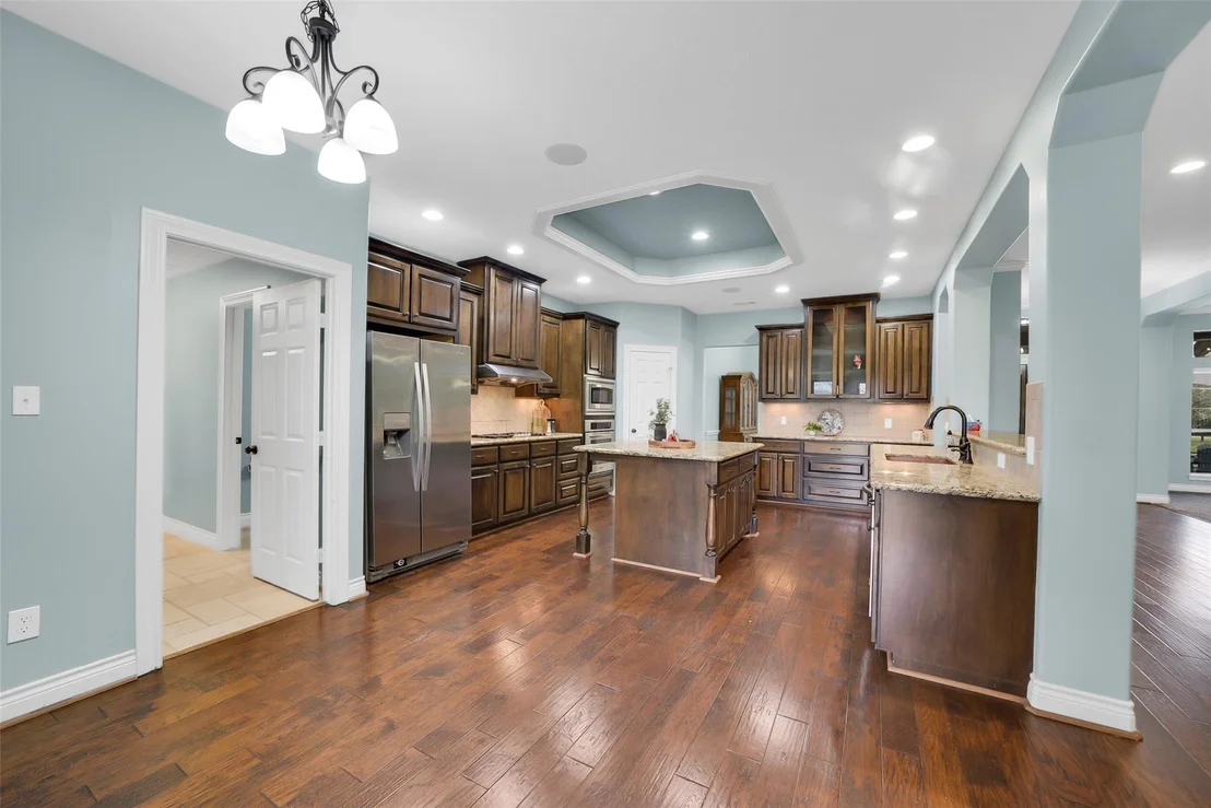 Photo of 19407 Pine Tree Lane