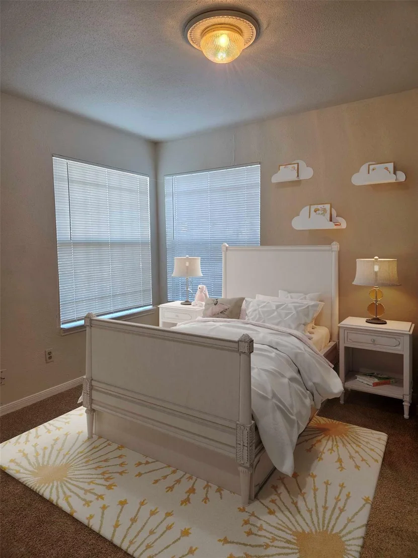 Photo of 12319 Ridgeside Drive