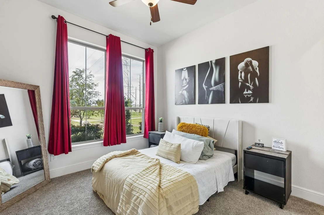 Photo of 6903 Shoreline View Drive