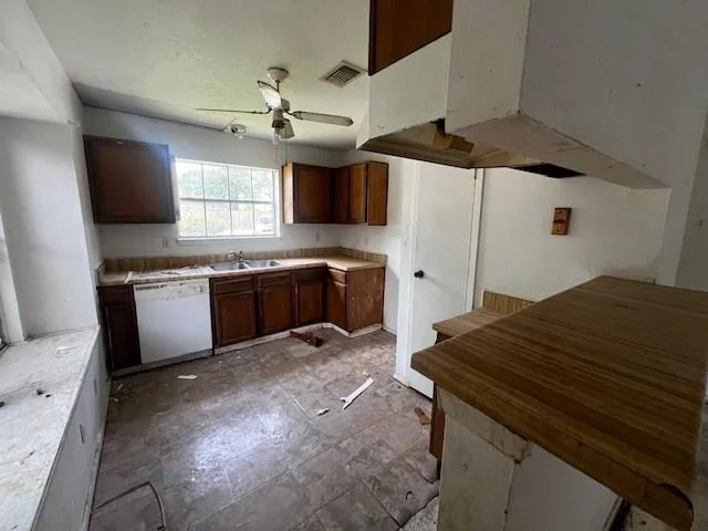 Photo of 3122 Hirschfield Road