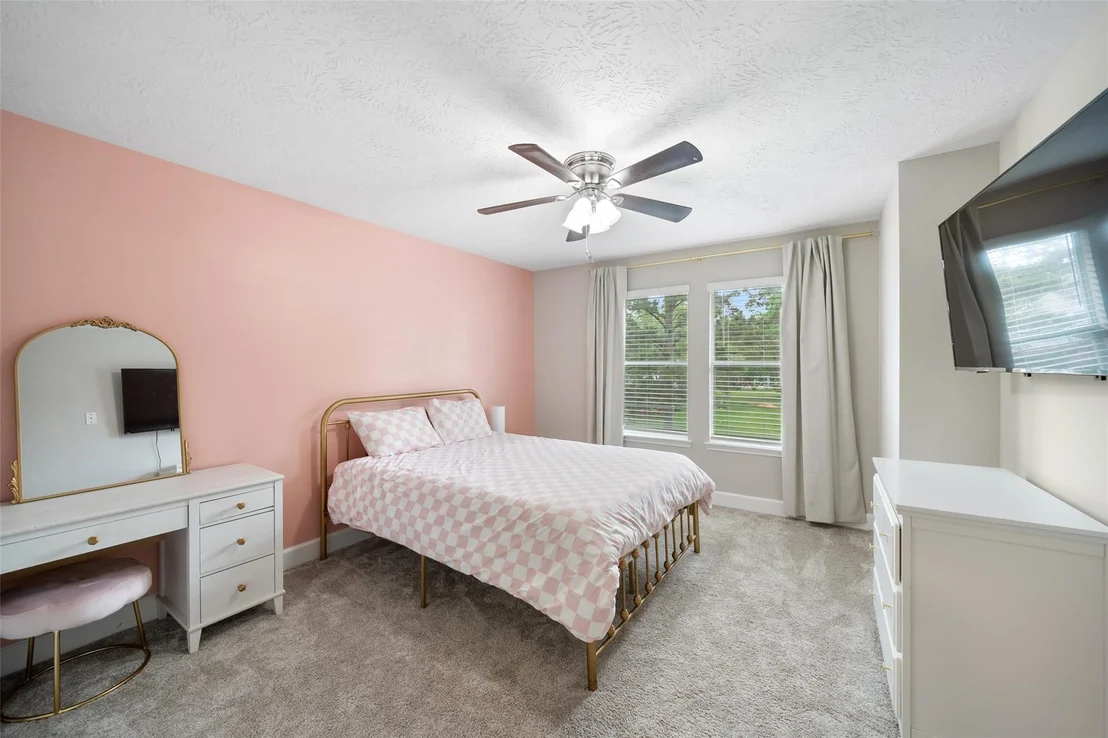 Photo of 18222 Walden Forest Drive