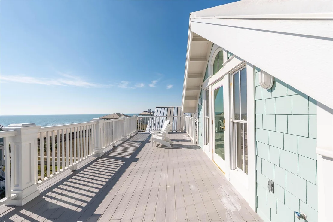 Photo of 11610 Beachside