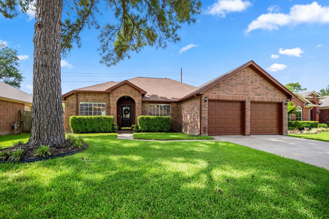 Photo of 16207 Indian Cypress Drive