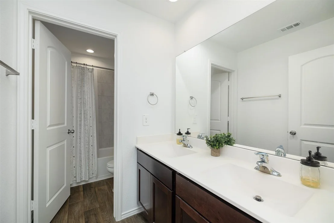 Photo of 2819 Roman Forest Boulevard
