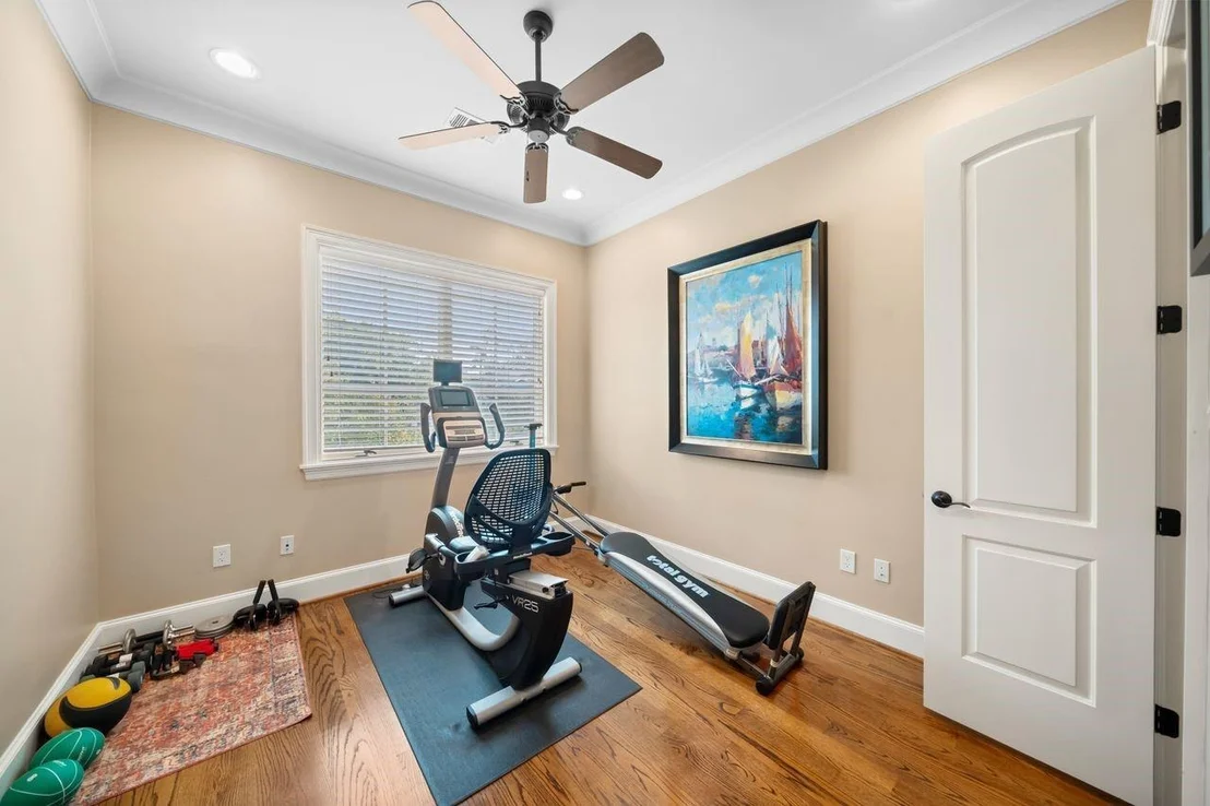 Photo of 1226 Chippendale Road