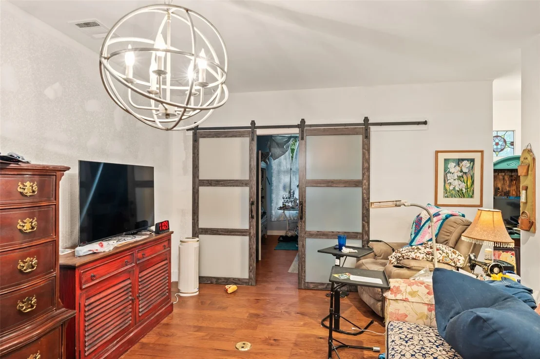 Photo of 2319 Creekleaf Road