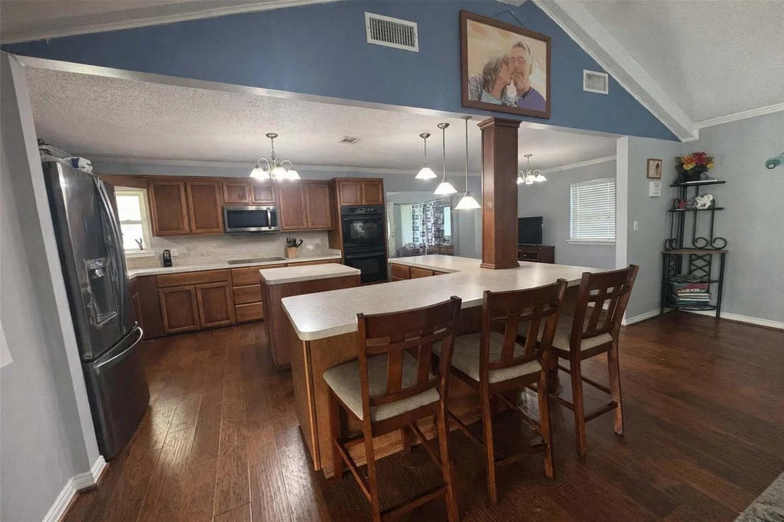 Photo of 7490 Highway 146 N