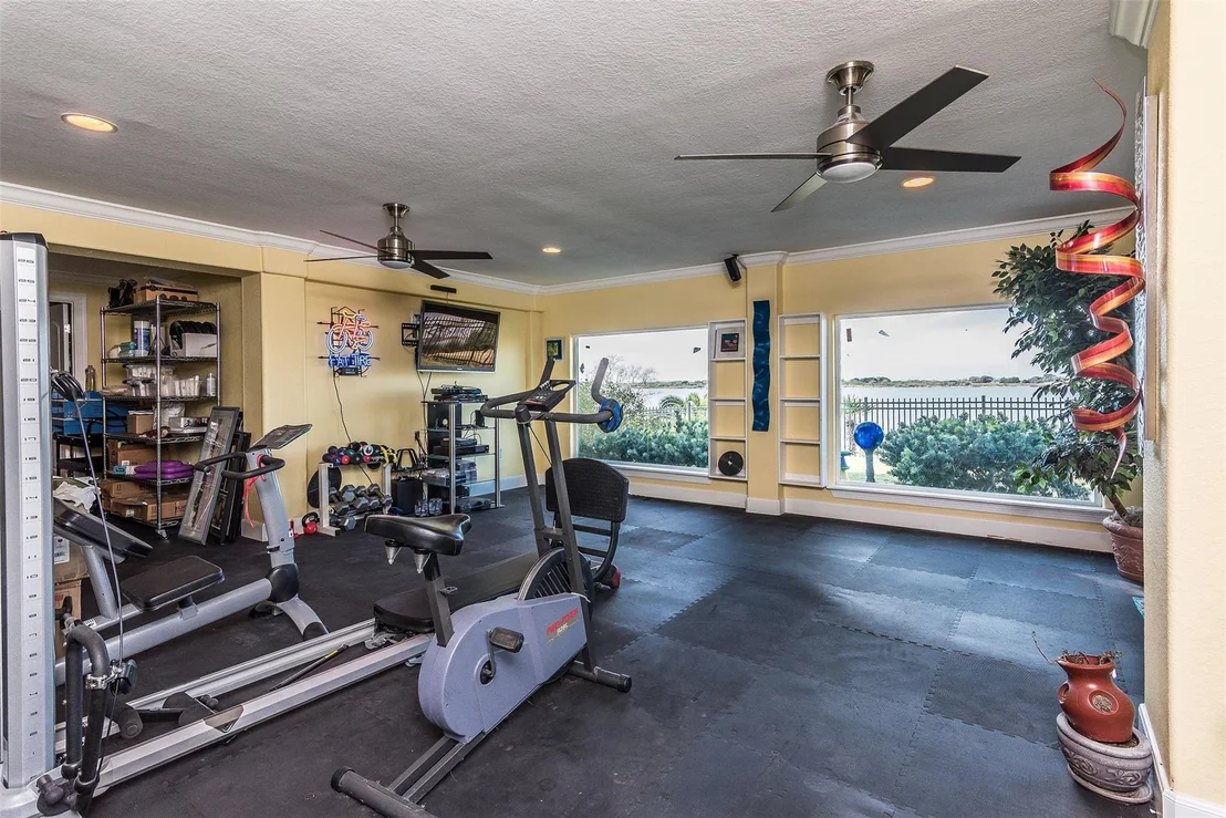 Photo of 792 W Bayshore Drive