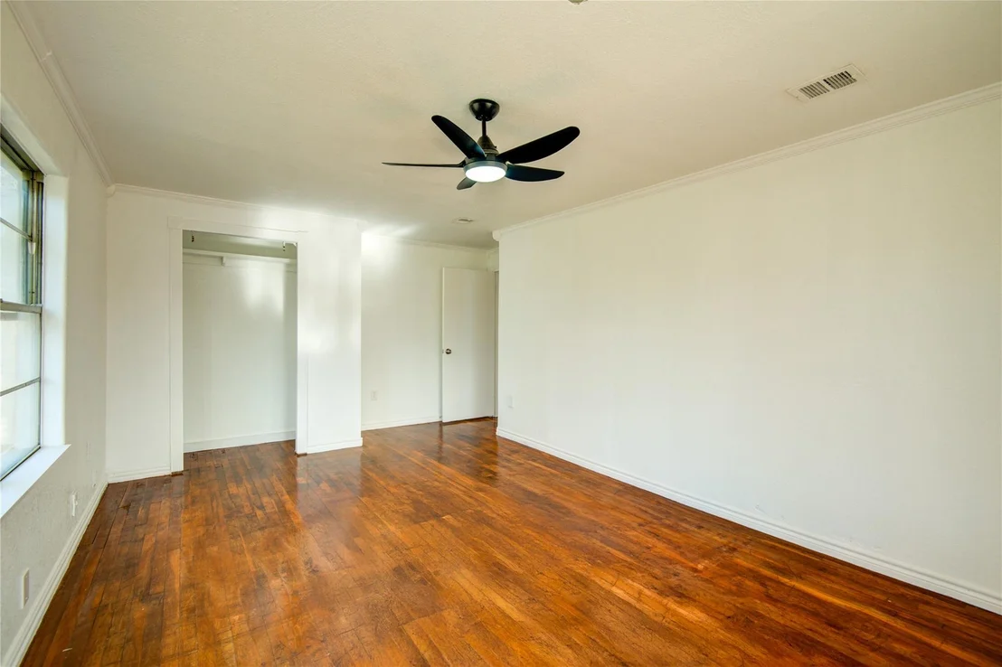 Photo of 200 Riley Road