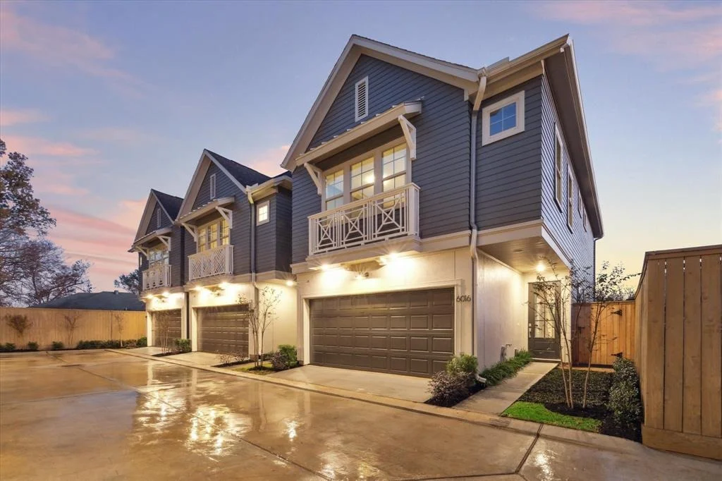 Photo of 6018 T C Jester Boulevard