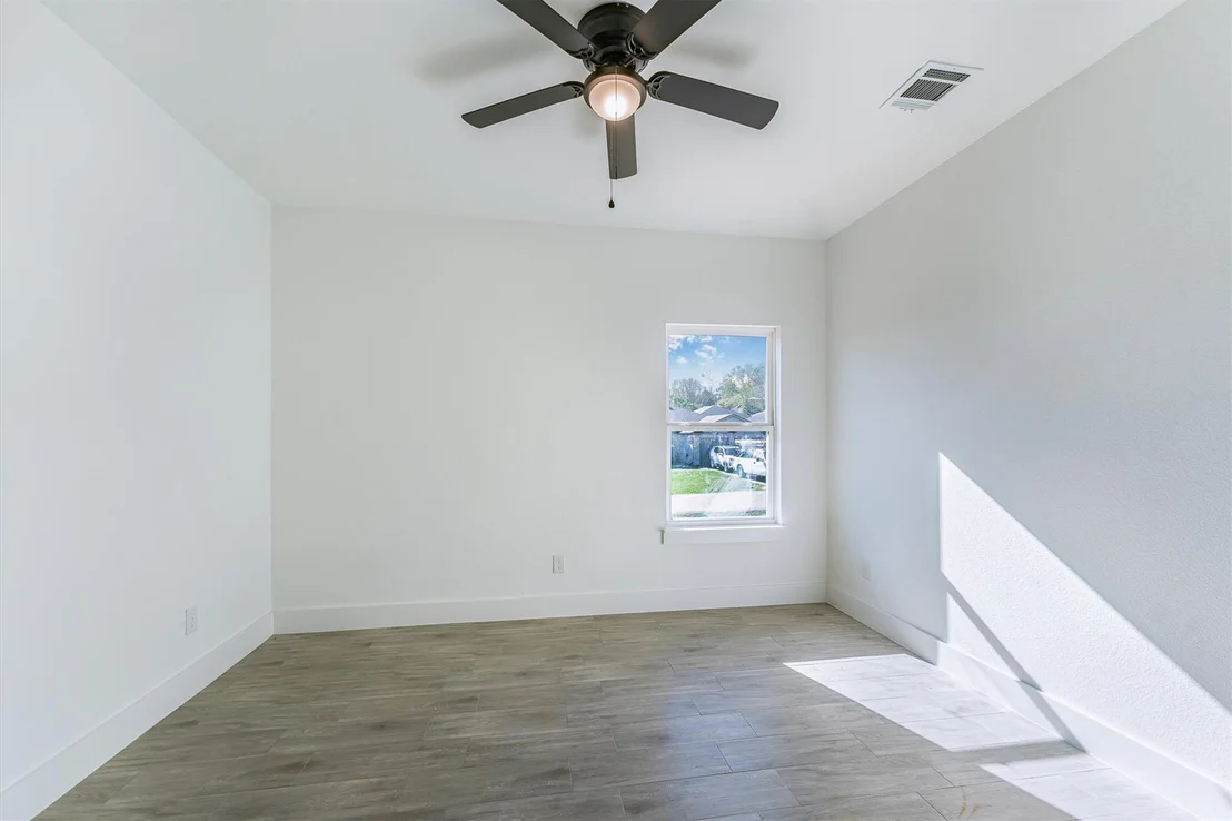 Photo of 10703 Hillside Drive