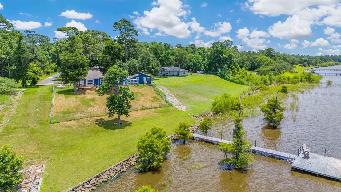 Photo of 3843 Simon Road