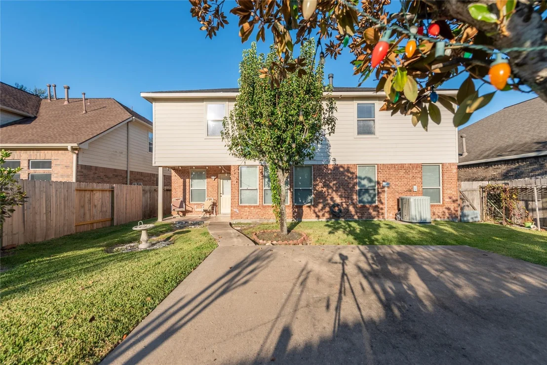 Photo of 7135 Rambling Tree Lane
