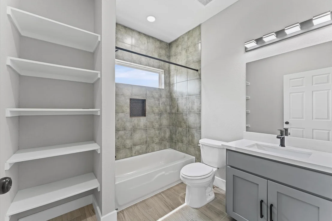 Photo of 2456 Walcott Lane