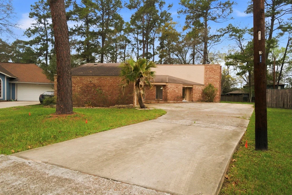 Photo of 74 Oak Grove Lane