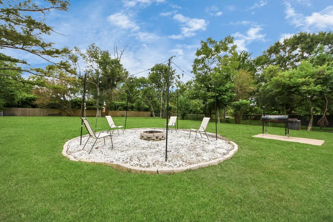 Photo of 7439 Santa Fe Drive