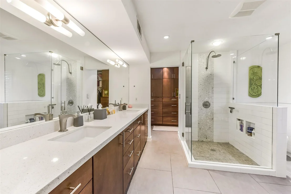Photo of 5206 Contour Place