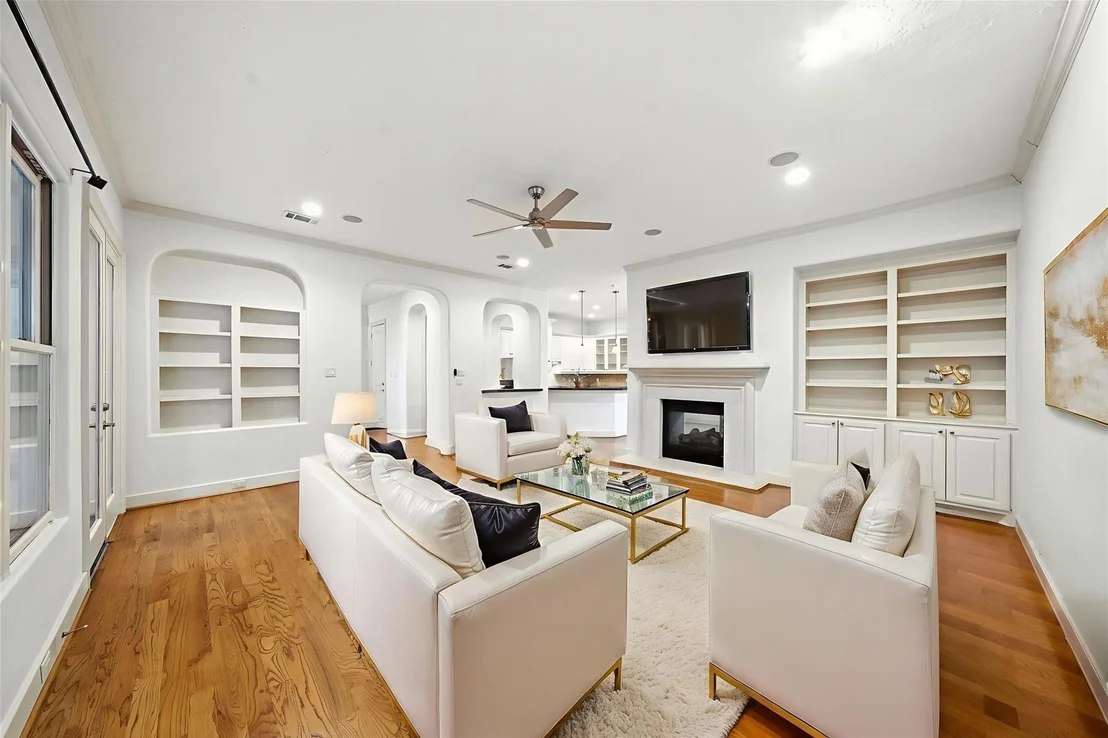 Photo of 2714 Stuart Manor
