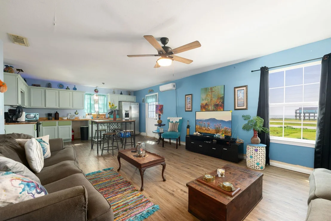 Photo of 1018 Dolphin Road