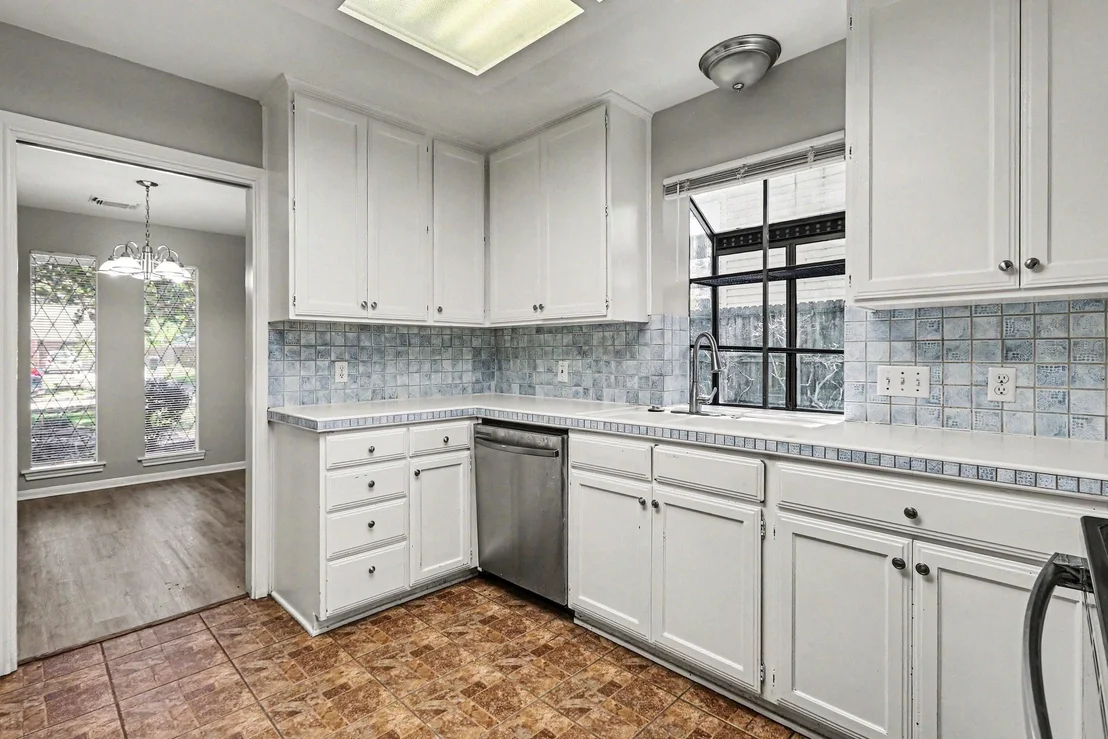 Photo of 5918 Pine Arbor Drive