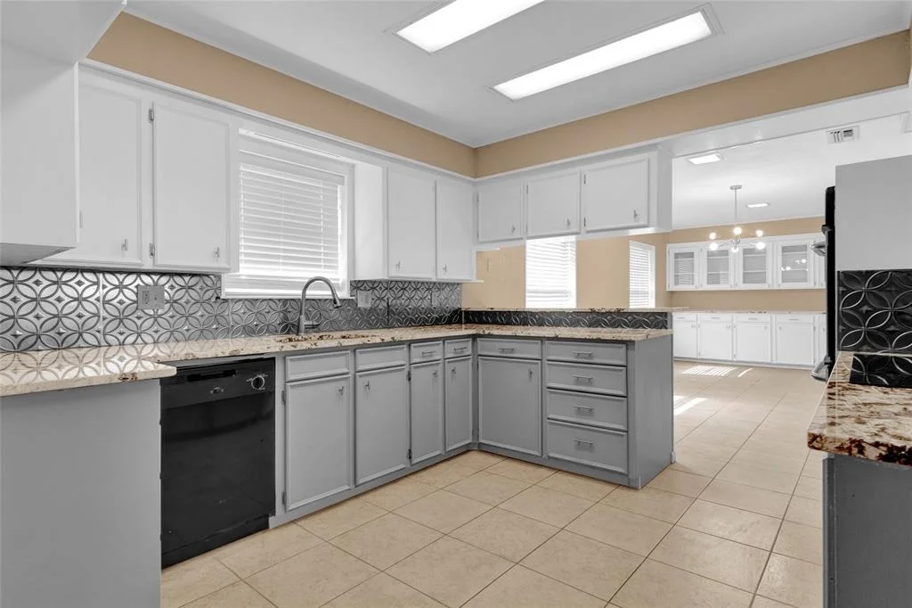 Photo of 2111 County Road 428
