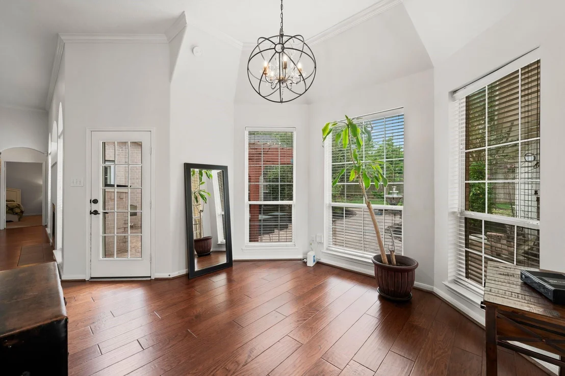 Photo of 6531 Glenhill Drive