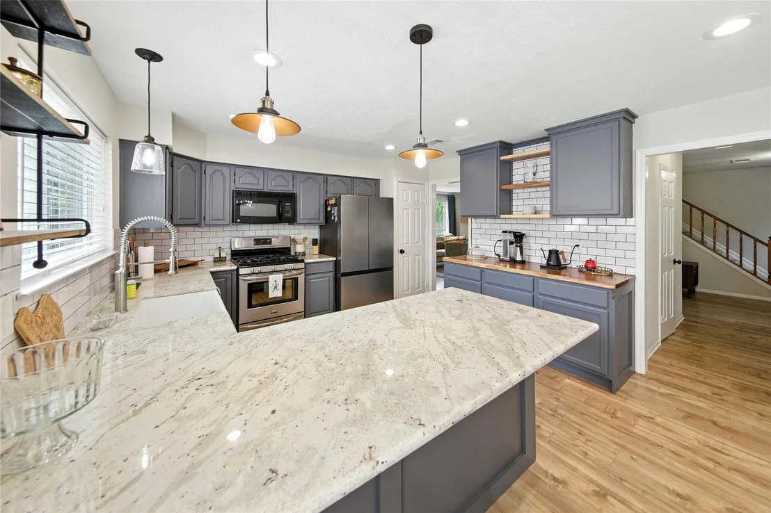 Photo of 115 Regency Way