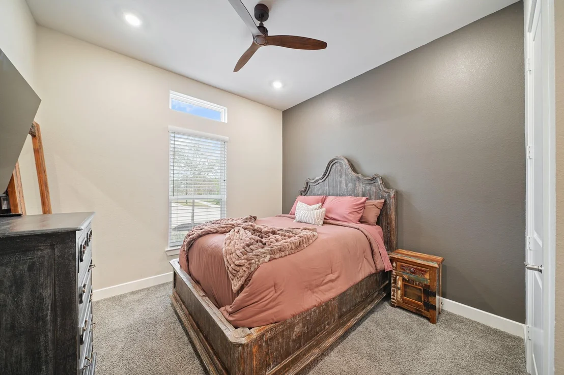 Photo of 23911 Primrose Garden Road