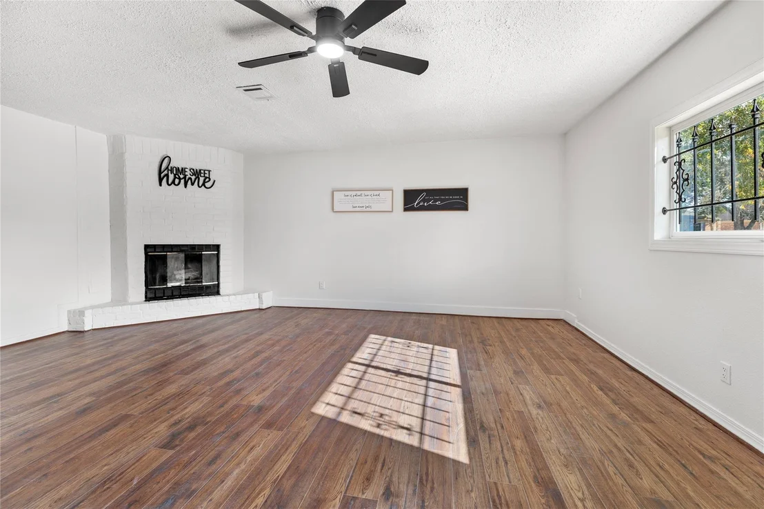 Photo of 10027 Valley Sun Drive