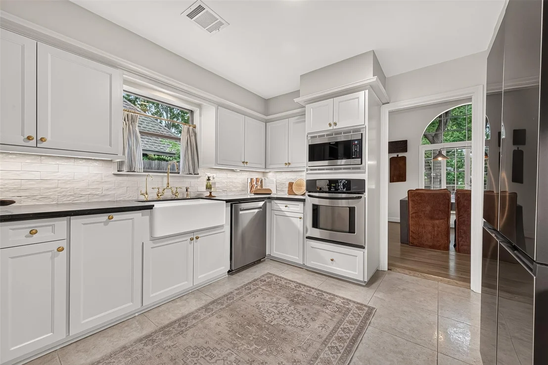 Photo of 11423 Highgrove Drive
