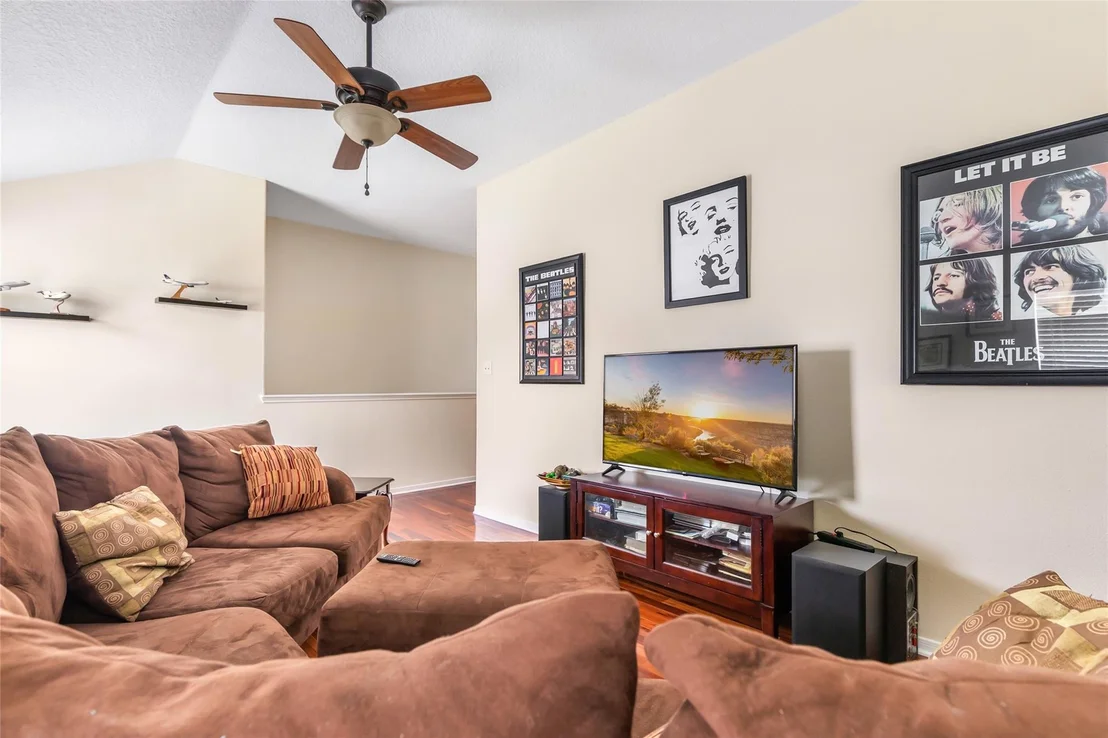 Photo of 12122 Landsdown Ridge Way