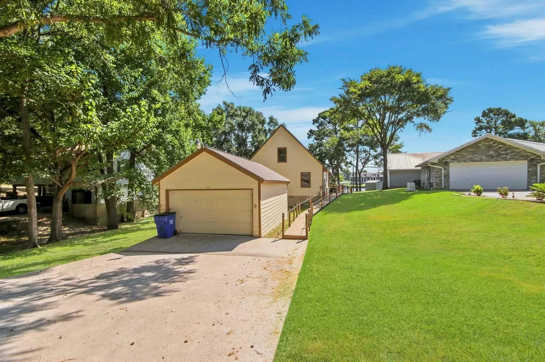 Photo of 199 Lake Drive
