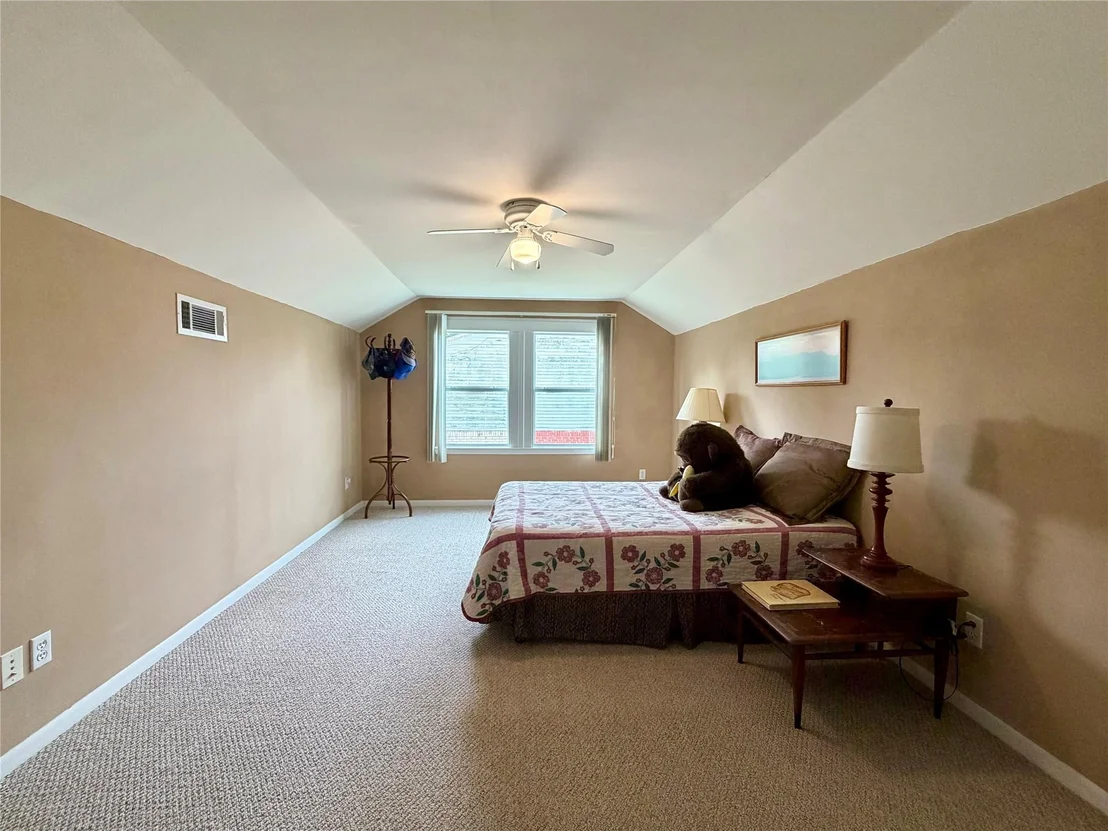 Photo of 114 Edgewater Street
