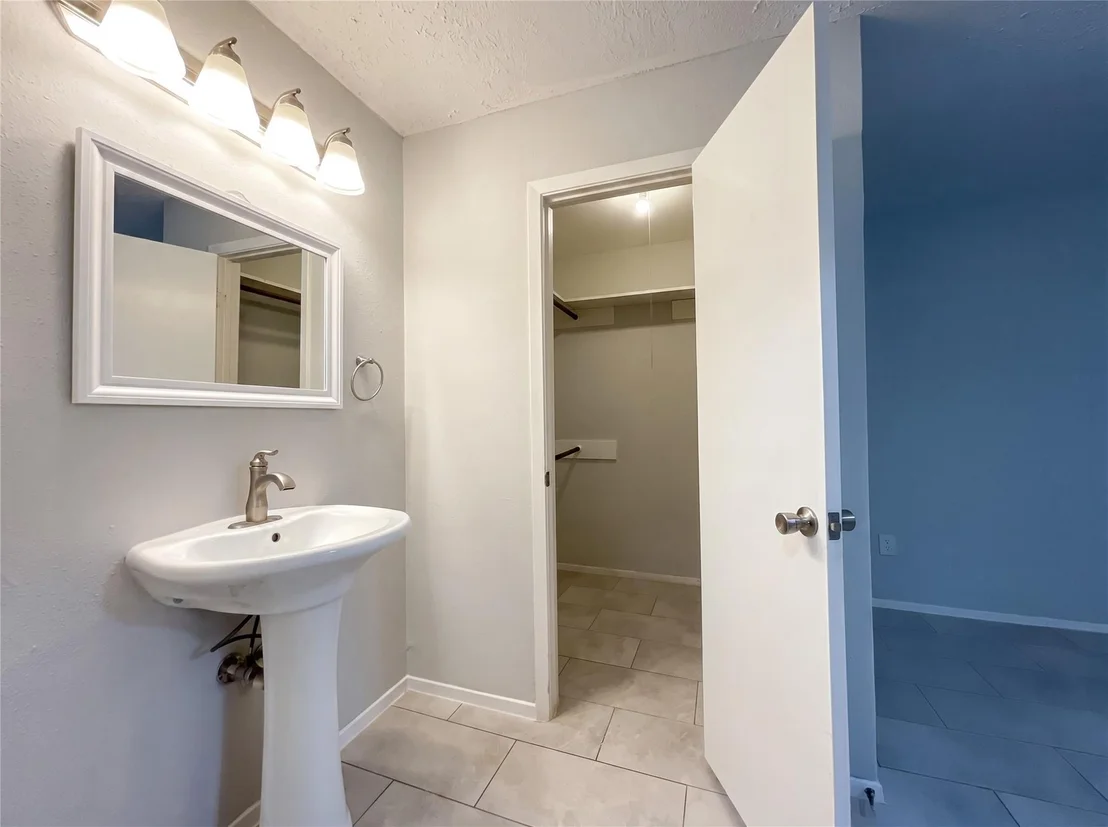 Photo of 23110 Pennsgrove Road