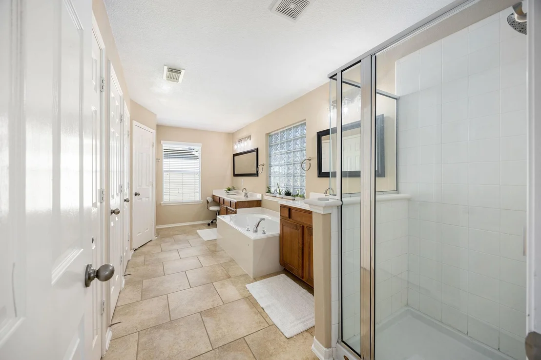 Photo of 6315 Linfield Bluff Lane