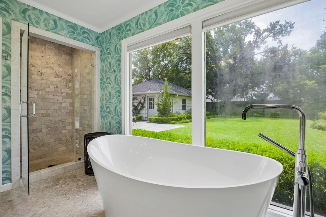 Photo of 6123 Riverview Way