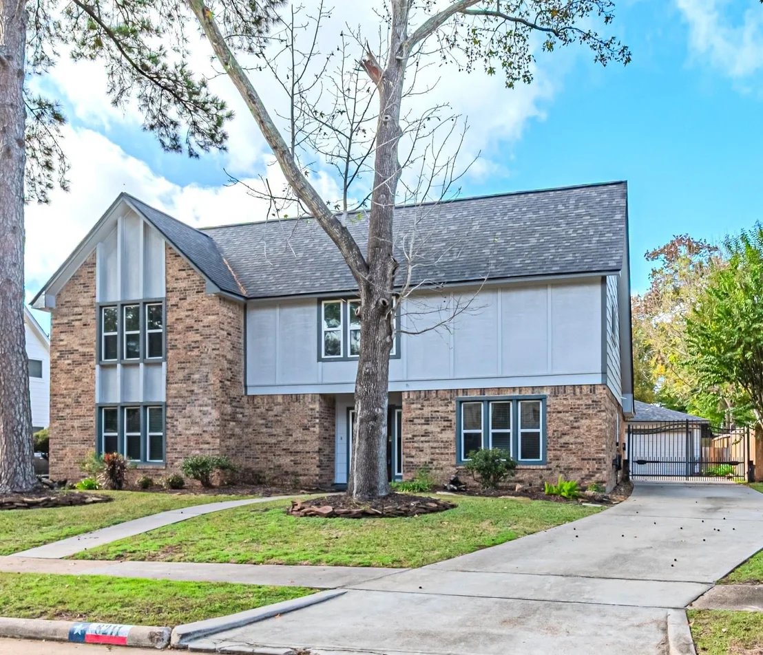 Photo of 8211 Riverglade Drive