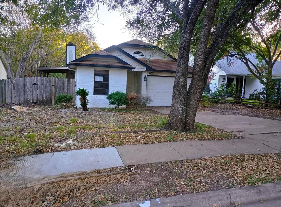 Photo of 805 Kavanagh Drive
