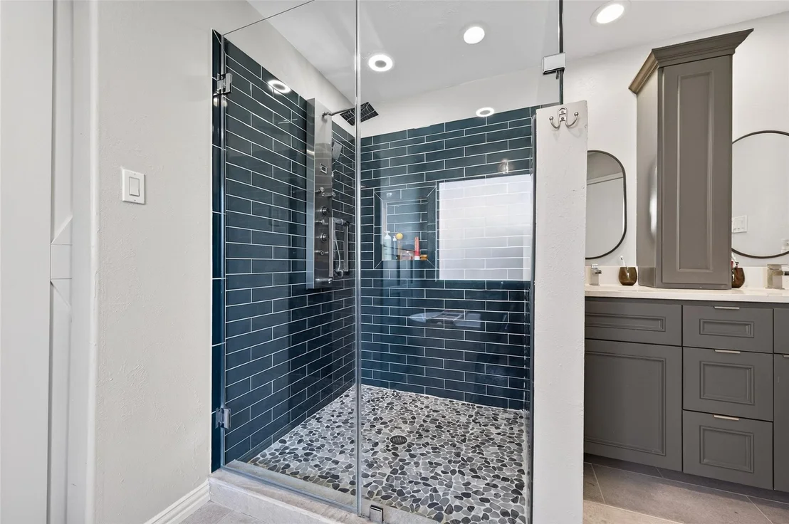 Photo of 903 Red Alder Circle