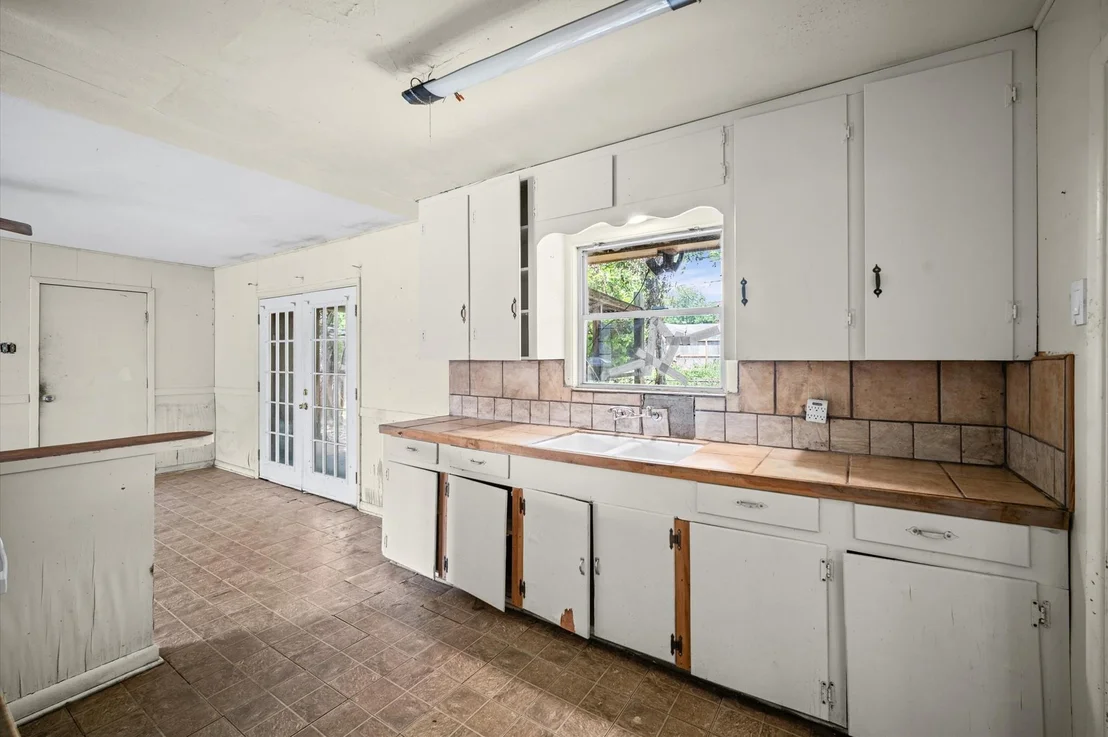 Photo of 9011 Sandpiper Drive