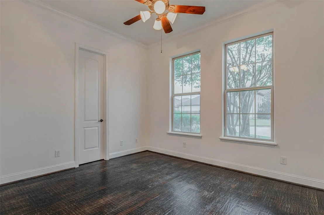 Photo of 28986 Twisted Oak Drive