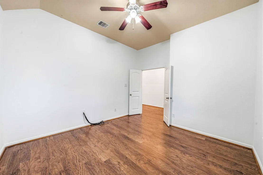 Photo of 1806 Oak View Lane