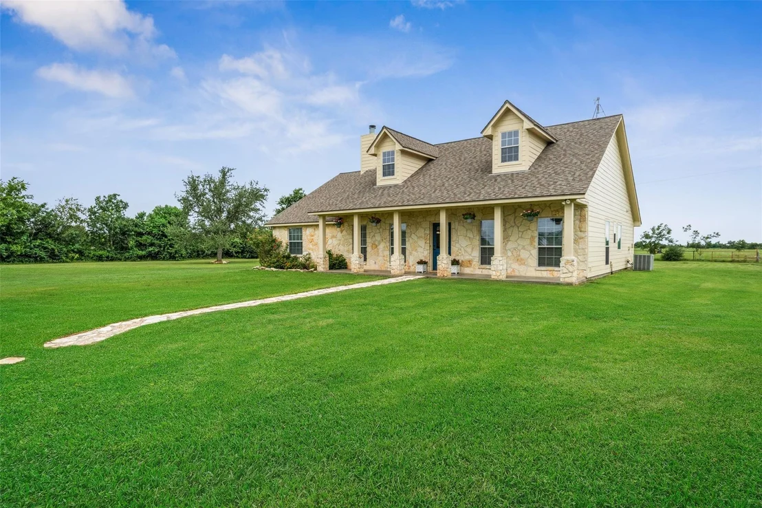 Photo of 15155 Schmidt Road