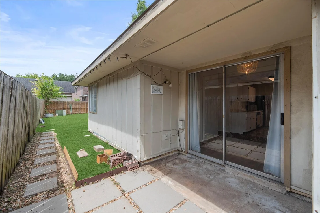 Photo of 8622 Ashlawn Drive