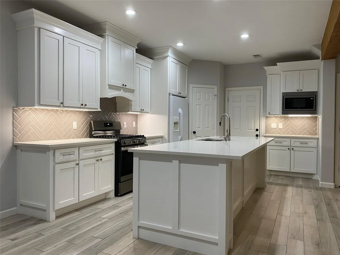 Photo of 163 Ledgestone Place