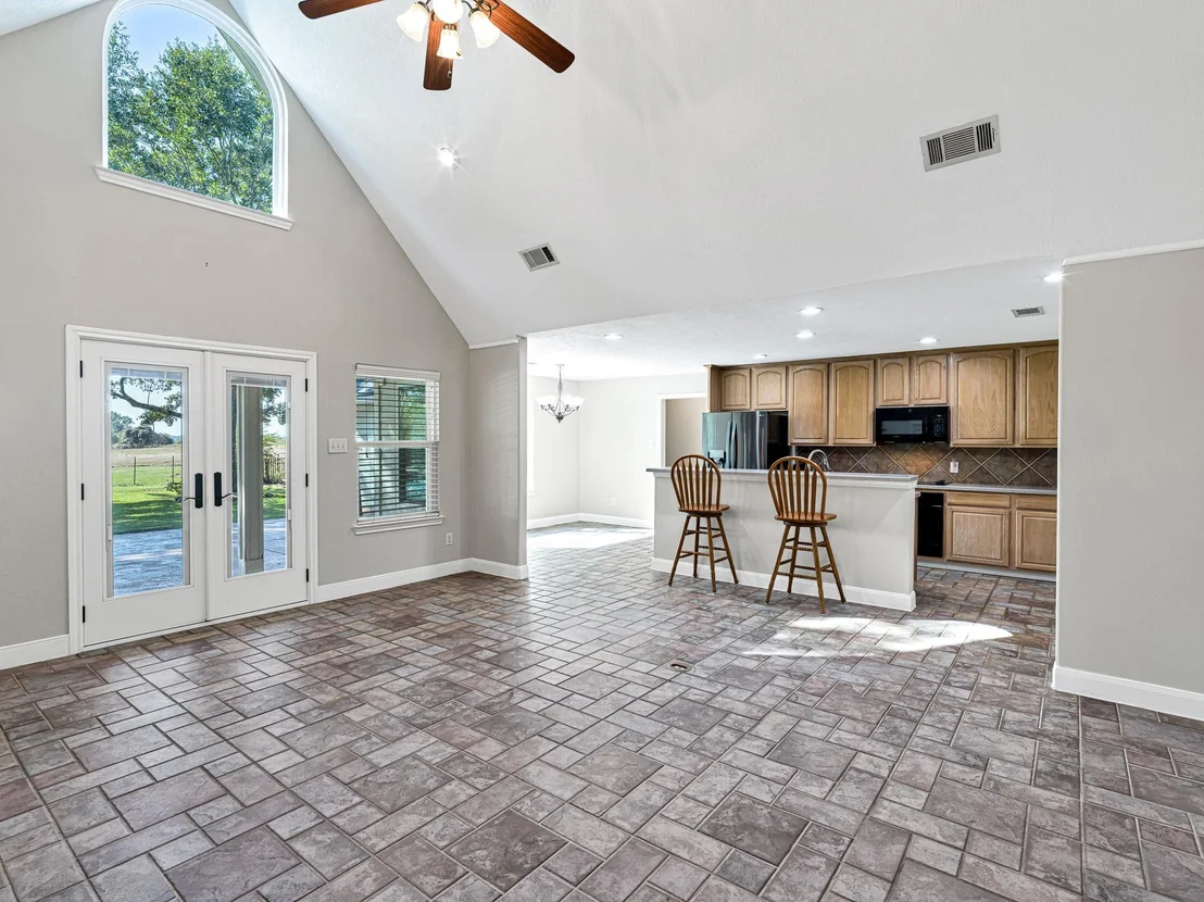 Photo of 32601 Rogers Road